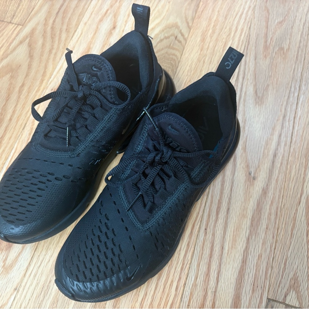 Nike Women's Air Max 270 Black Sneakers